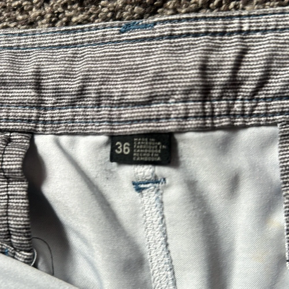 2 pairs Oneill swim trunks - Picture 6 of 6